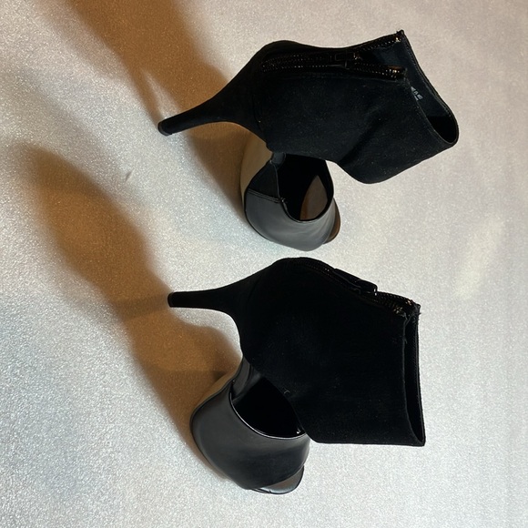 APT9 open toe peep toe ankle strap heels. - Picture 3 of 6